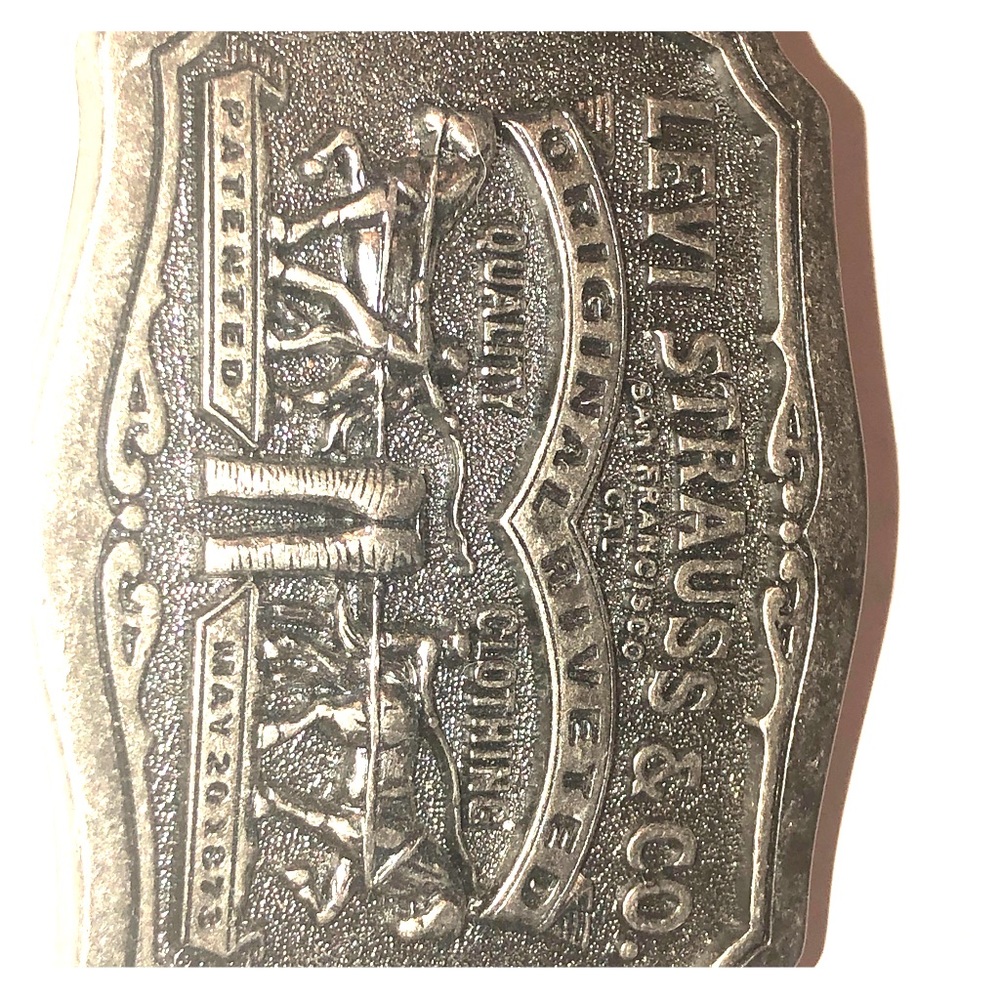 FOR SALE A NICE BELT BUCKEL